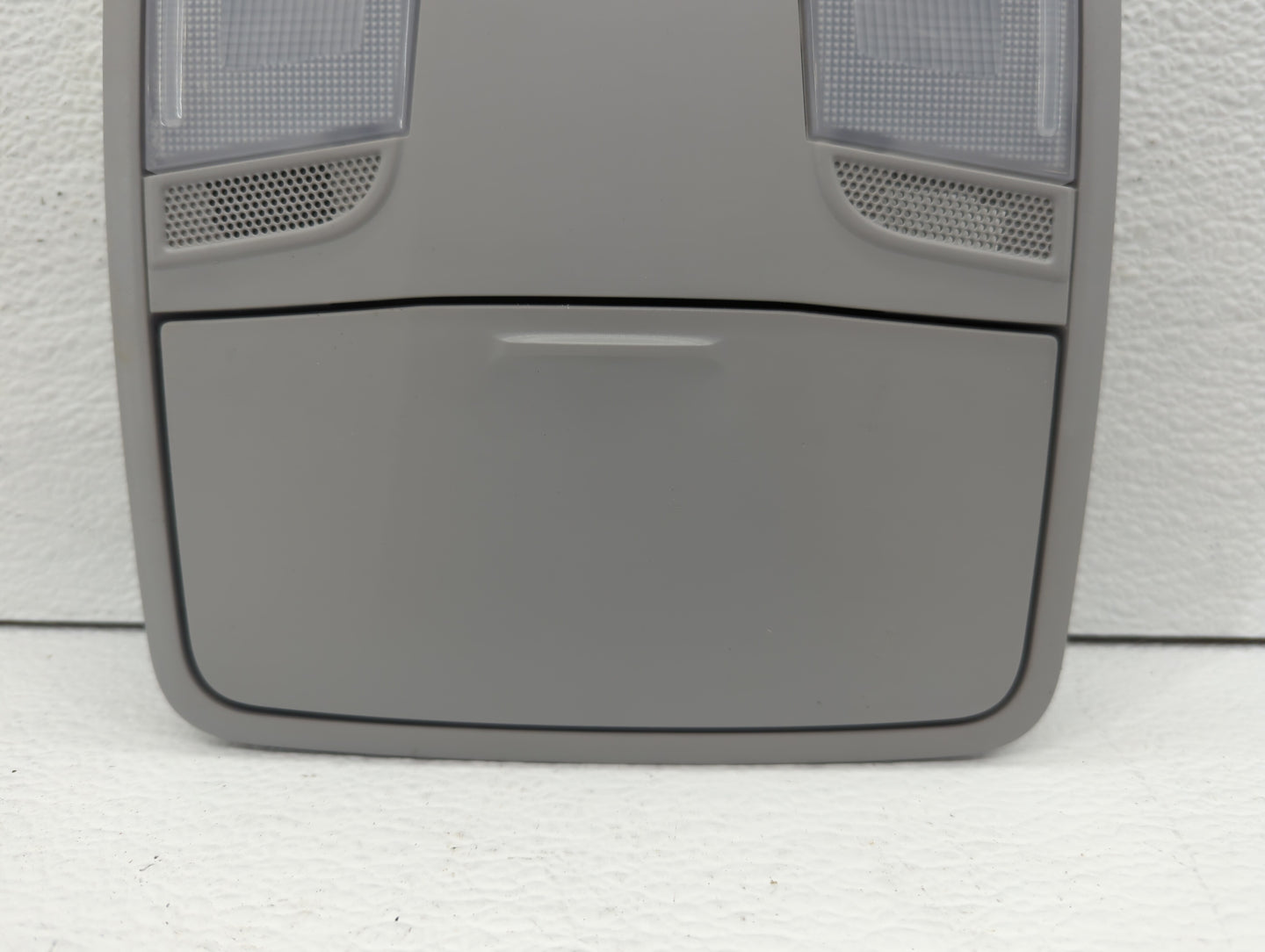 2020 Hyundai Kona Overhead Roof Console Grey - Oemusedautoparts1.com