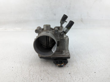 2018-2021 Hyundai Kona Throttle Body P/N:35100-2E400 Fits Fits 2012 2013 2014 2015 2016 2018 2019 2020 2021 OEM Used Auto Pa