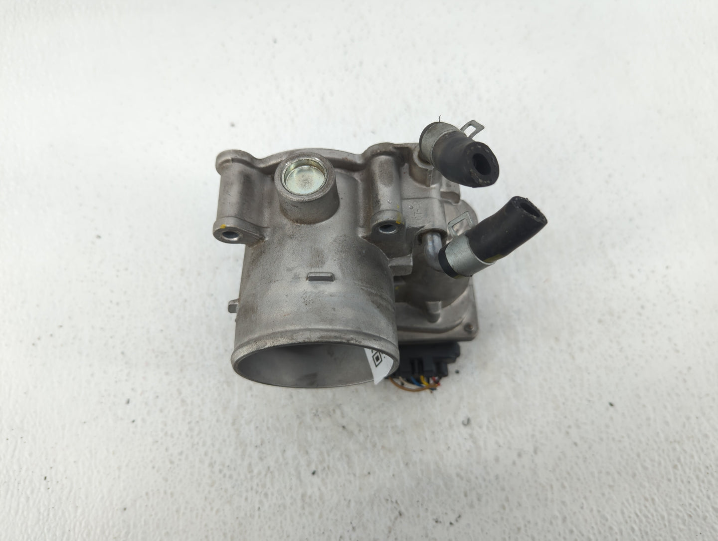 2018-2021 Hyundai Kona Throttle Body P/N:35100-2E400 Fits Fits 2012 2013 2014 2015 2016 2018 2019 2020 2021 OEM Used Auto Pa