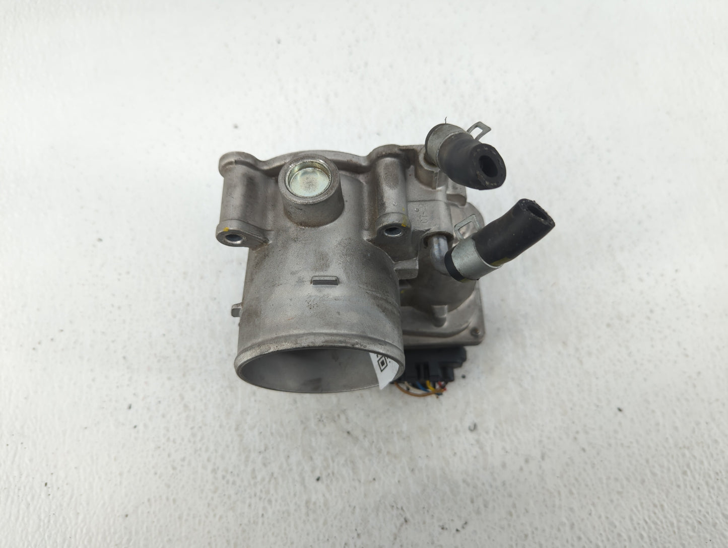 2018-2021 Hyundai Kona Throttle Body P/N:35100-2E400 Fits Fits 2012 2013 2014 2015 2016 2018 2019 2020 2021 OEM Used Auto Pa