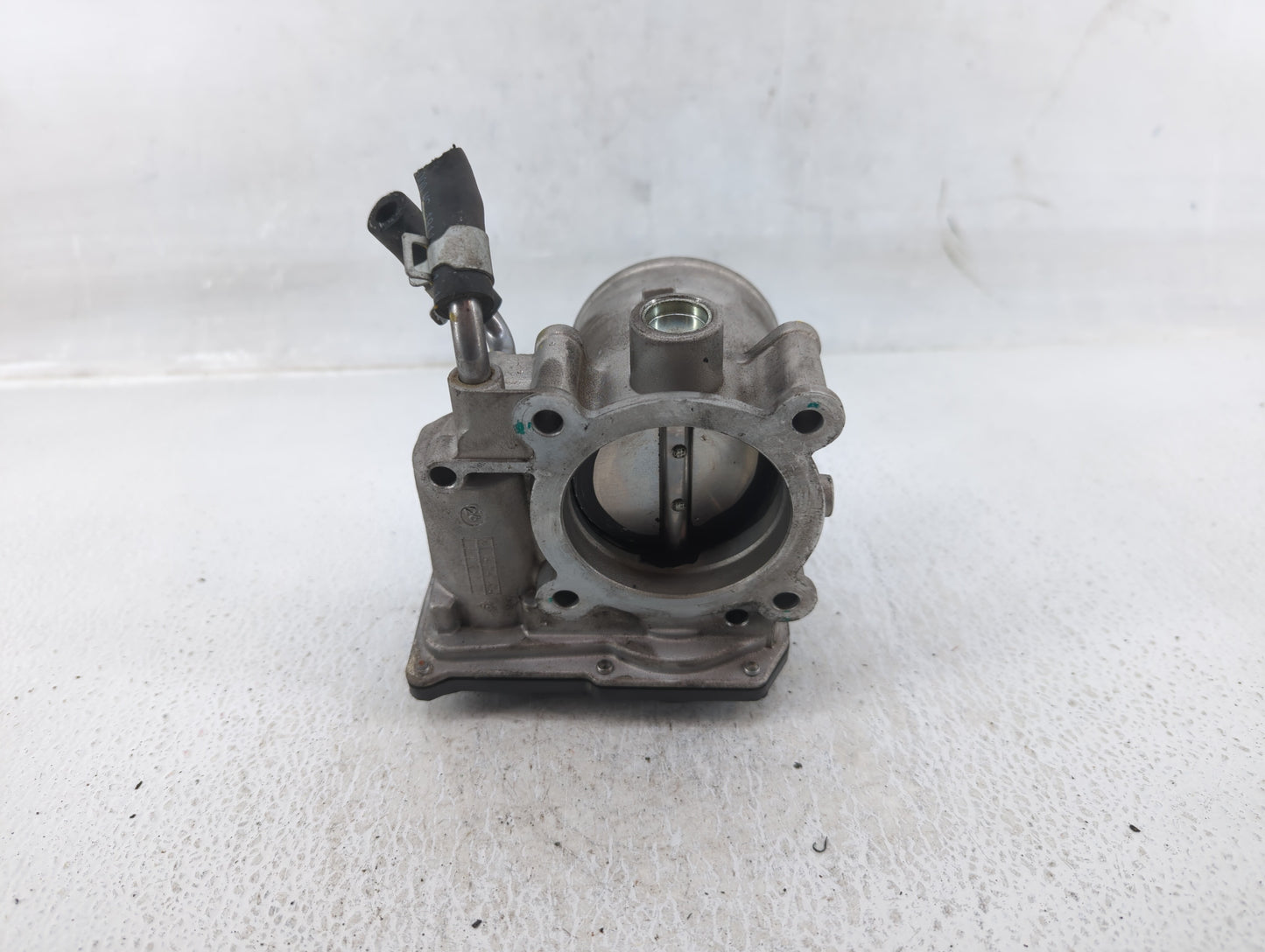 2018-2021 Hyundai Kona Throttle Body P/N:35100-2E400 Fits Fits 2012 2013 2014 2015 2016 2018 2019 2020 2021 OEM Used Auto Pa
