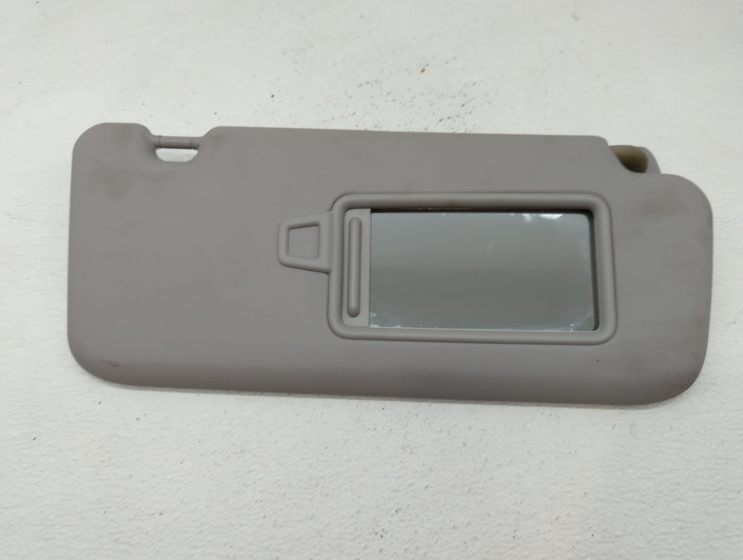 2018-2021 Hyundai Kona Sun Visor Shade Replacement Passenger Right Mirror Fits Fits 2018 2019 2020 2021 OEM Used Auto Parts 