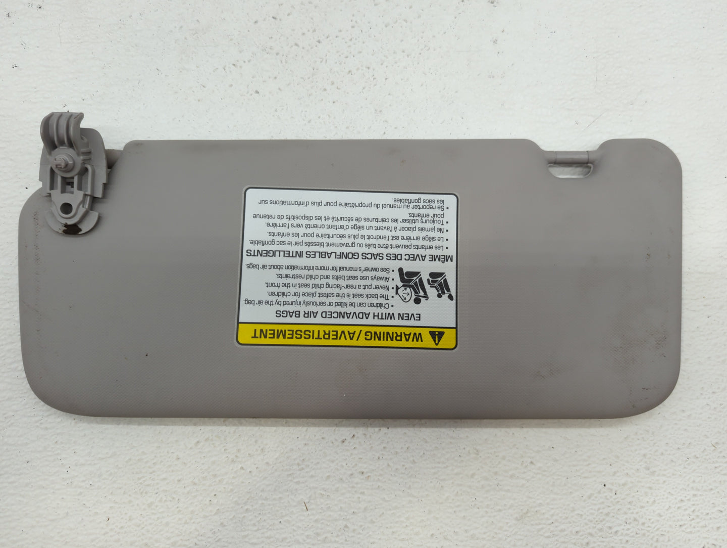2018-2021 Hyundai Kona Sun Visor Shade Replacement Passenger Right Mirror Fits Fits 2018 2019 2020 2021 OEM Used Auto Parts 