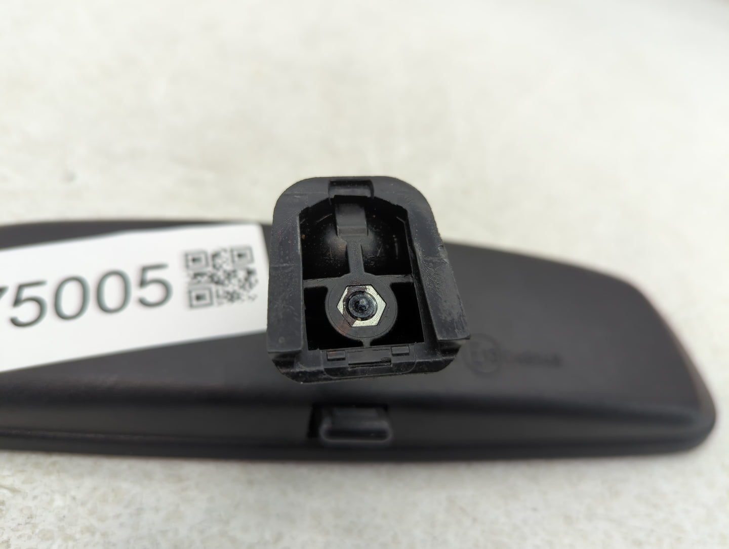 2018-2021 Hyundai Kona Interior Rear View Mirror Replacement OEM P/N:E13049848 Fits OEM Used Auto Parts - Oemusedautoparts1.