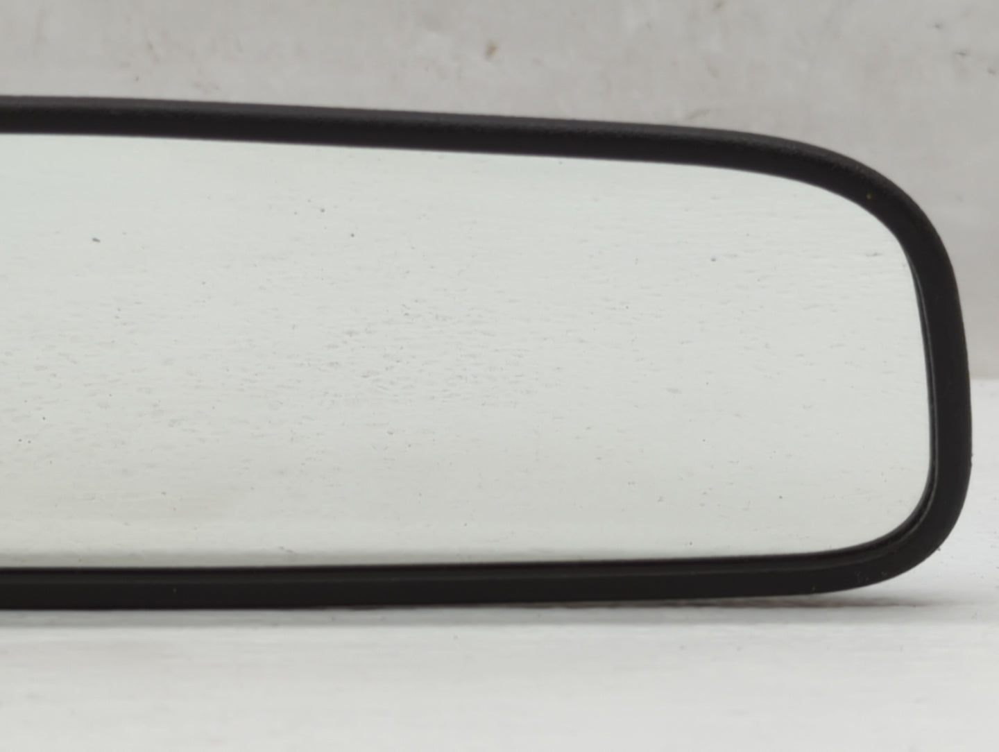 2018-2021 Hyundai Kona Interior Rear View Mirror Replacement OEM P/N:E13049848 Fits OEM Used Auto Parts - Oemusedautoparts1.