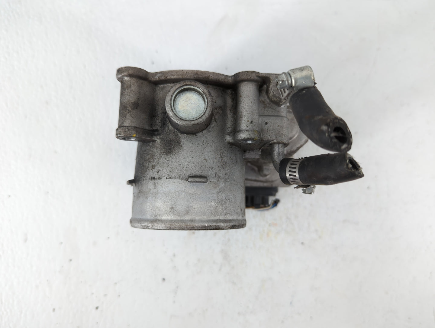 2018-2021 Hyundai Kona Throttle Body P/N:5532 06021 35100-2E400 Fits Fits 2012 2013 2014 2015 2016 2018 2019 2020 2021 OEM U