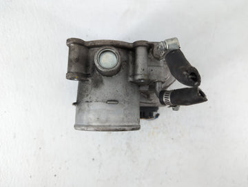 2018-2021 Hyundai Kona Throttle Body P/N:5532 06021 35100-2E400 Fits Fits 2012 2013 2014 2015 2016 2018 2019 2020 2021 OEM Used Auto Parts