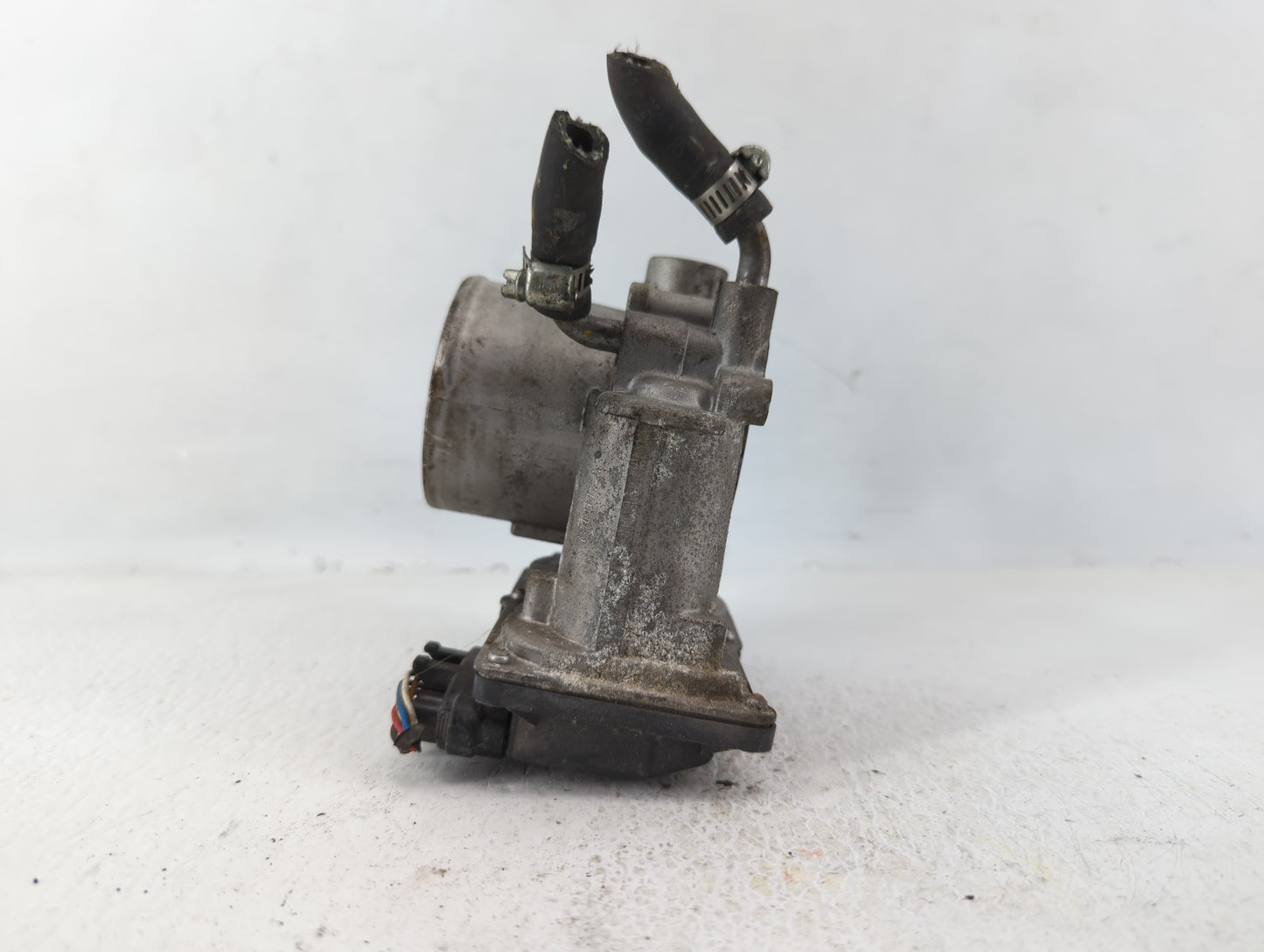 2018-2021 Hyundai Kona Throttle Body P/N:5532 06021 35100-2E400 Fits Fits 2012 2013 2014 2015 2016 2018 2019 2020 2021 OEM U