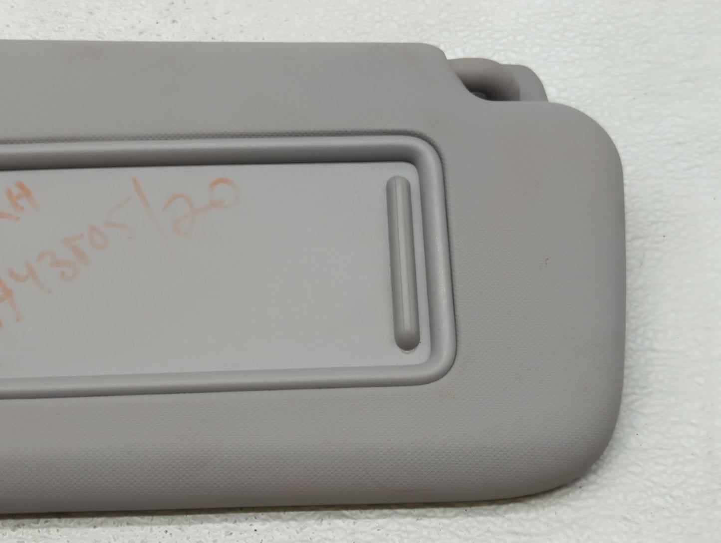 2018-2021 Hyundai Kona Sun Visor Shade Replacement Passenger Right Mirror Fits Fits 2018 2019 2020 2021 OEM Used Auto Parts 