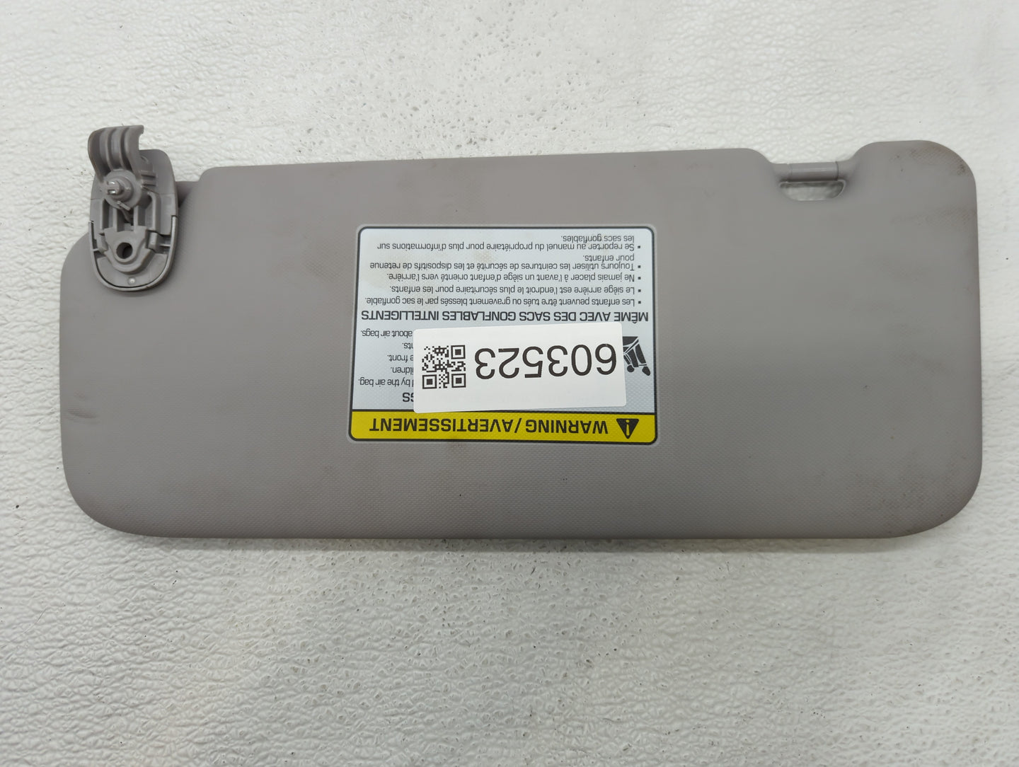 2018-2021 Hyundai Kona Sun Visor Shade Replacement Passenger Right Mirror Fits Fits 2018 2019 2020 2021 OEM Used Auto Parts 