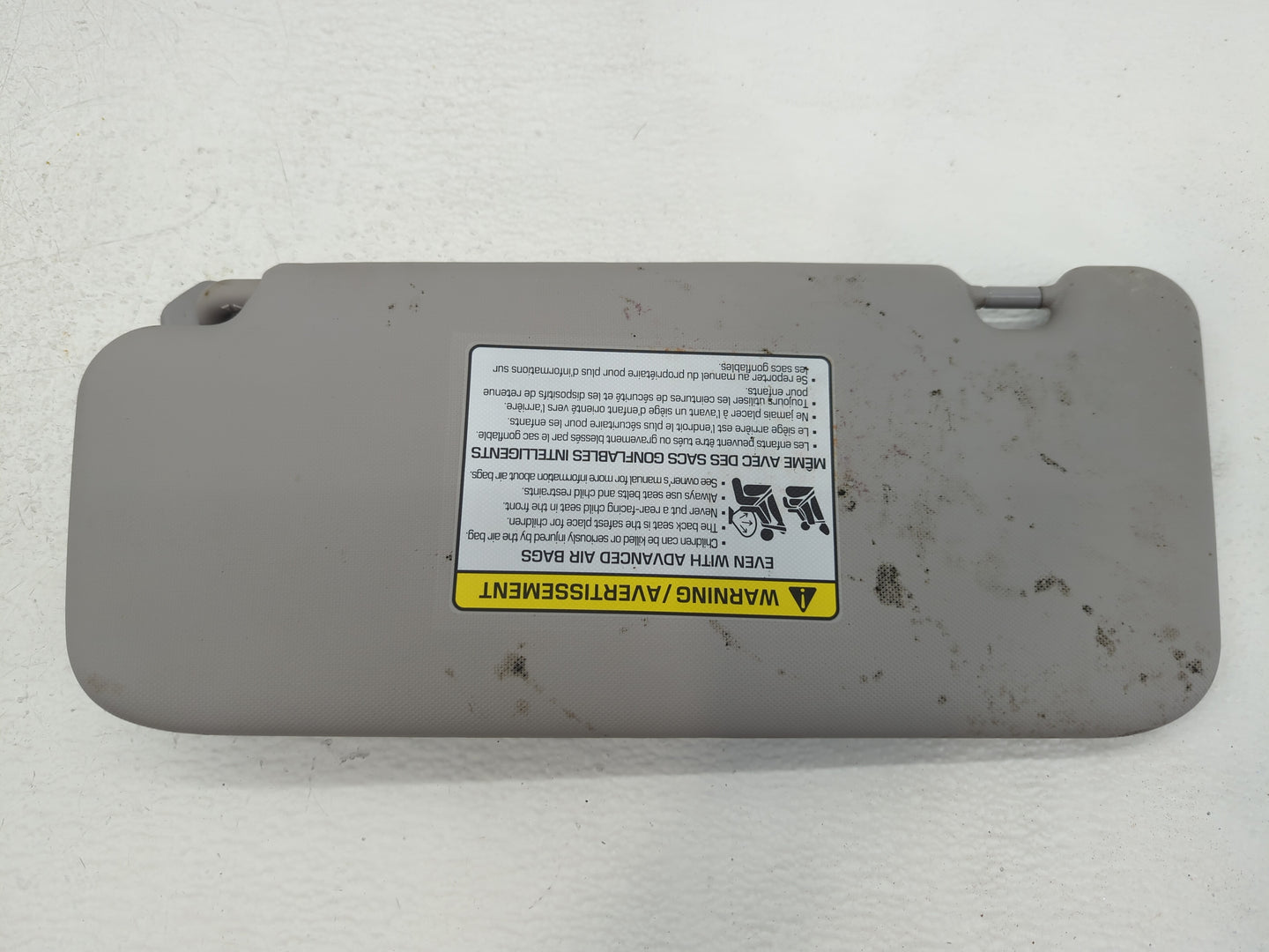 2018-2021 Hyundai Kona Sun Visor Shade Replacement Passenger Right Mirror Fits Fits 2018 2019 2020 2021 OEM Used Auto Parts 