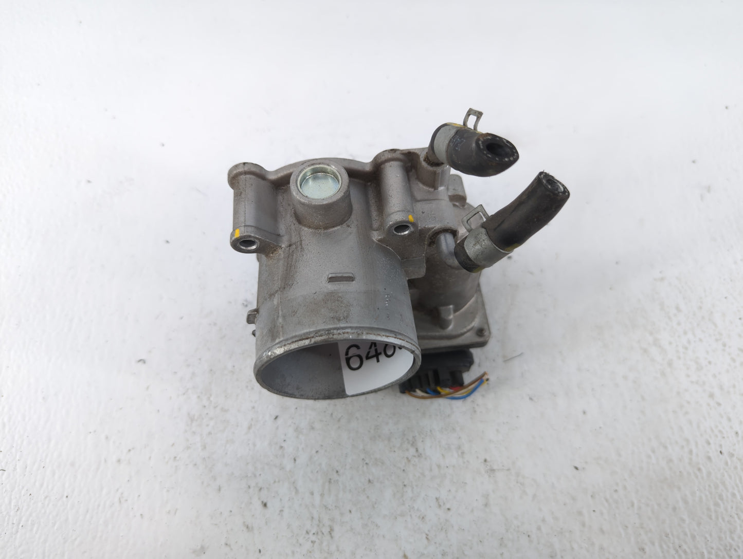 2018-2021 Hyundai Kona Throttle Body P/N:35100-25400 Fits Fits 2012 2013 2014 2015 2016 2018 2019 2020 2021 OEM Used Auto Pa