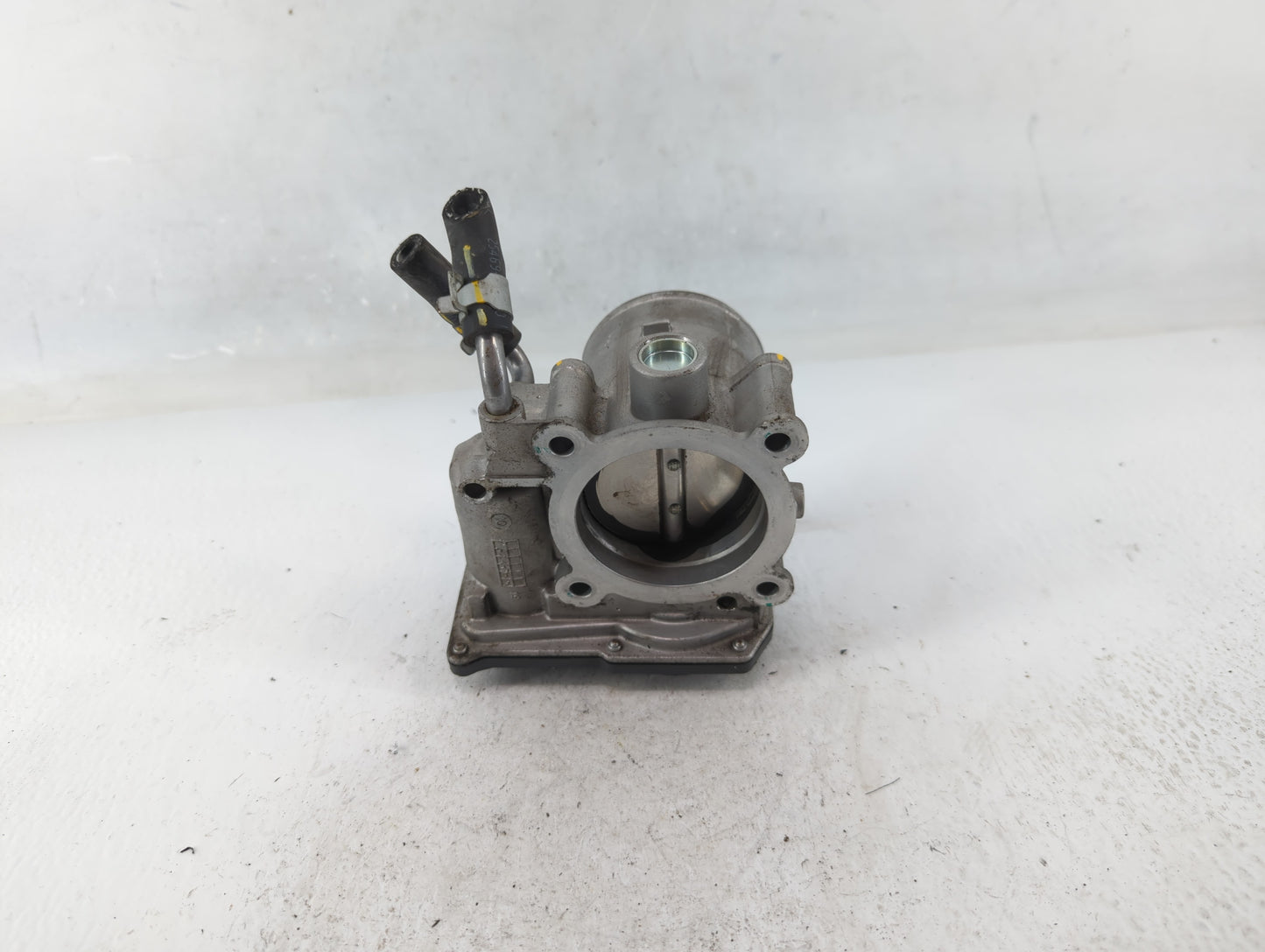 2018-2021 Hyundai Kona Throttle Body P/N:35100-25400 Fits Fits 2012 2013 2014 2015 2016 2018 2019 2020 2021 OEM Used Auto Pa