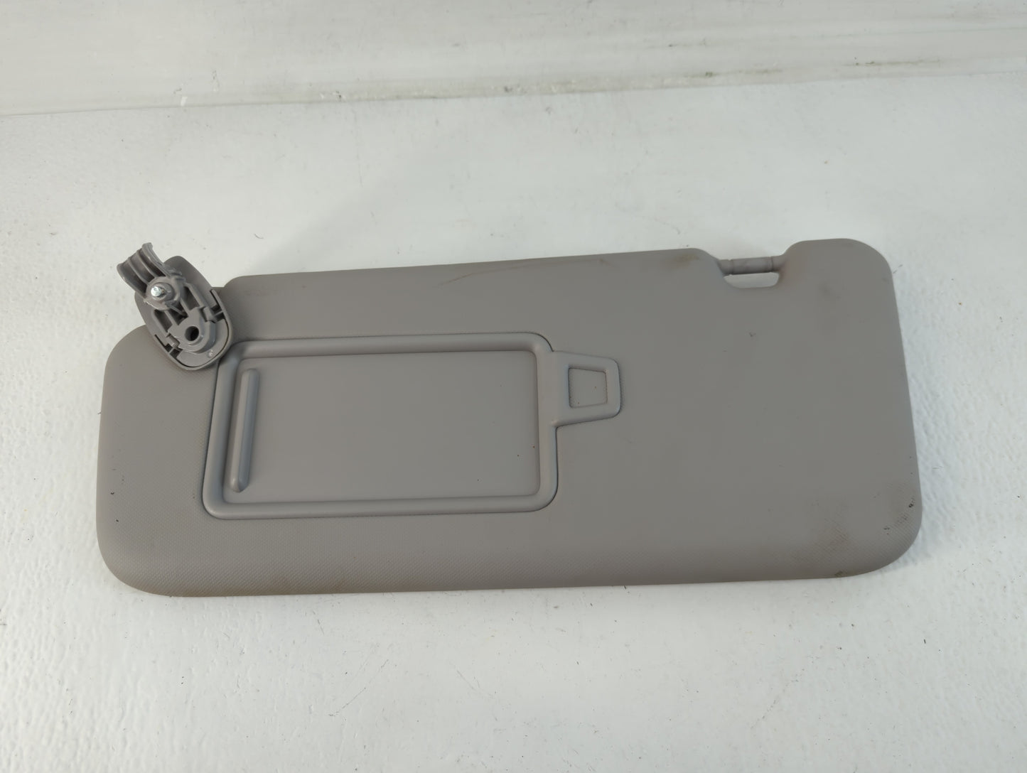 2018-2021 Hyundai Kona Sun Visor Shade Replacement Driver Left Mirror Fits Fits 2018 2019 2020 2021 OEM Used Auto Parts - Oe