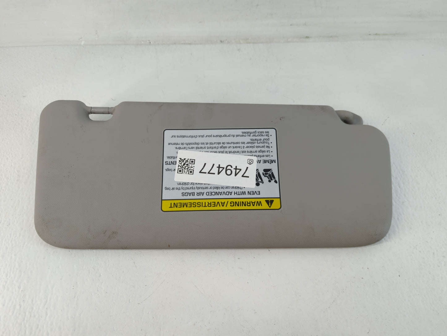 2018-2021 Hyundai Kona Sun Visor Shade Replacement Driver Left Mirror Fits Fits 2018 2019 2020 2021 OEM Used Auto Parts - Oe