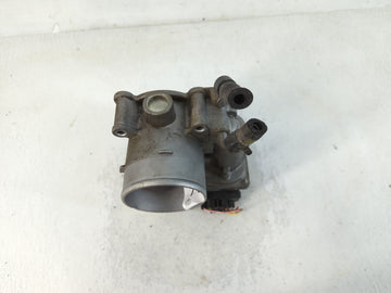 2018-2021 Hyundai Kona Throttle Body P/N:35100-2E400 Fits Fits 2015 2016 2017 2018 2019 2020 2021 2022 OEM Used Auto Parts