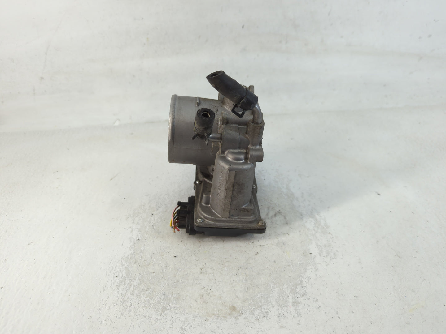 2018-2021 Hyundai Kona Throttle Body P/N:35100-2E400 Fits Fits 2015 2016 2017 2018 2019 2020 2021 2022 OEM Used Auto Parts -