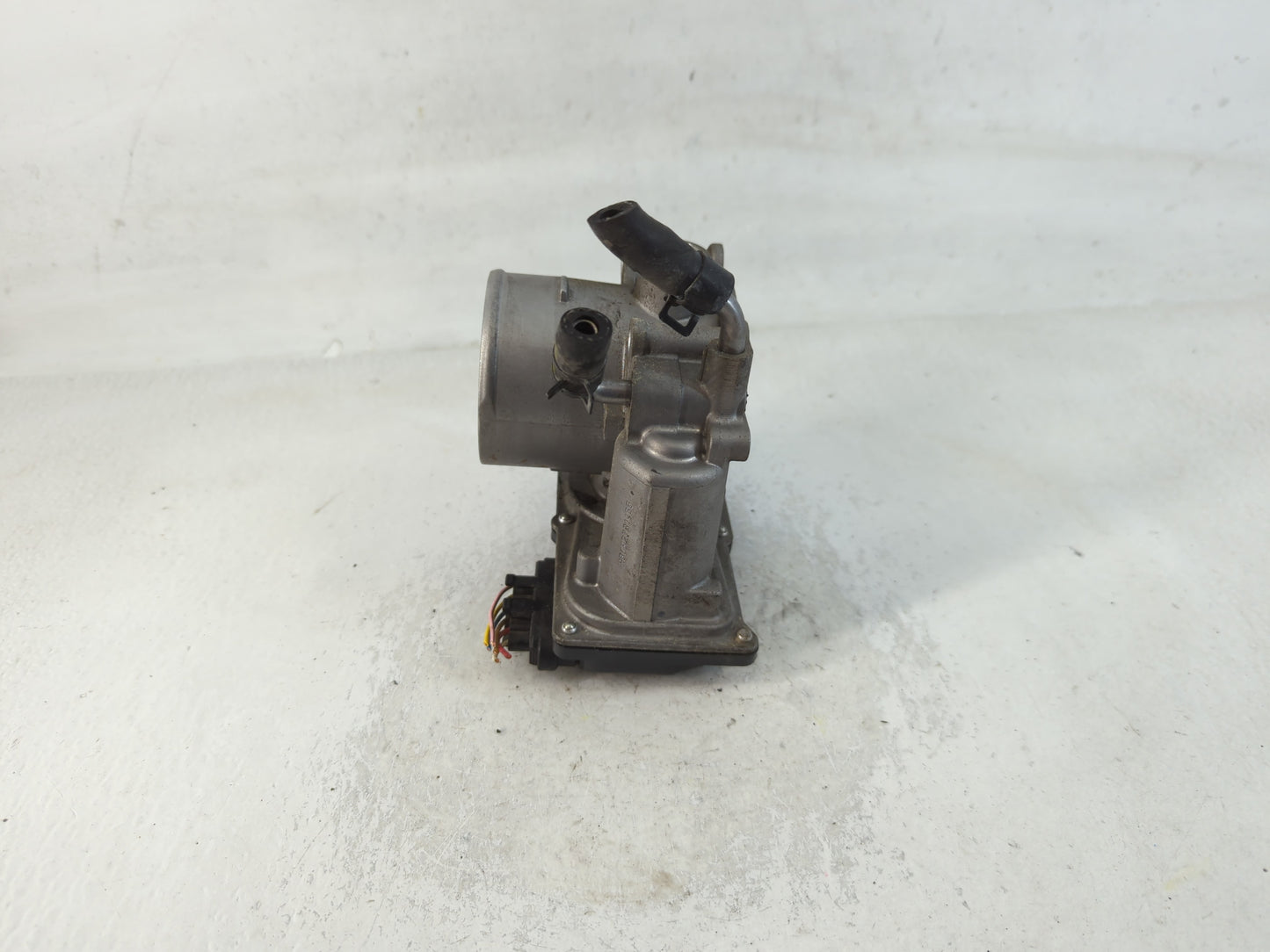 2018-2021 Hyundai Kona Throttle Body P/N:35100-2E400 Fits Fits 2015 2016 2017 2018 2019 2020 2021 2022 OEM Used Auto Parts -
