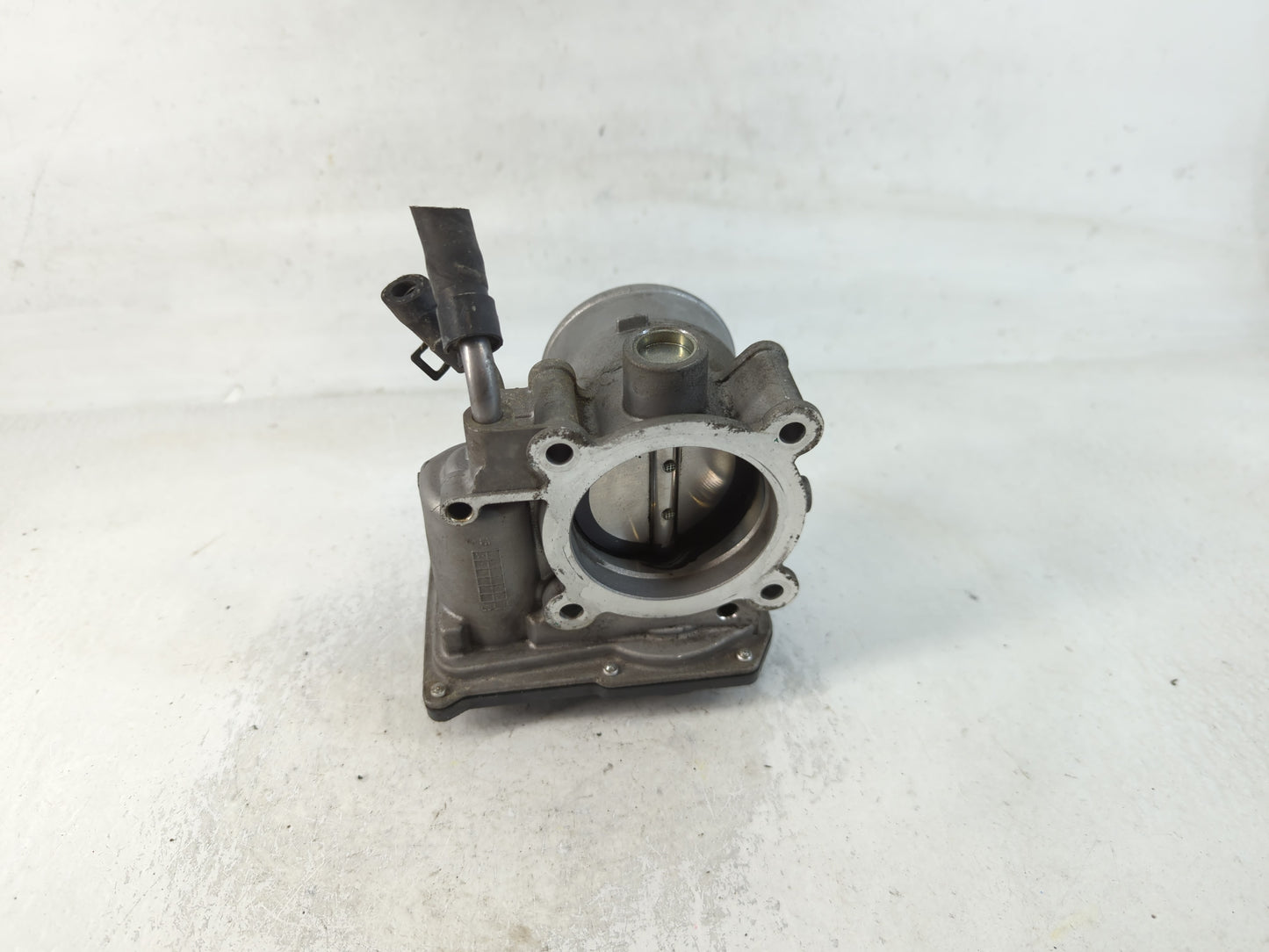 2018-2021 Hyundai Kona Throttle Body P/N:35100-2E400 Fits Fits 2015 2016 2017 2018 2019 2020 2021 2022 OEM Used Auto Parts -