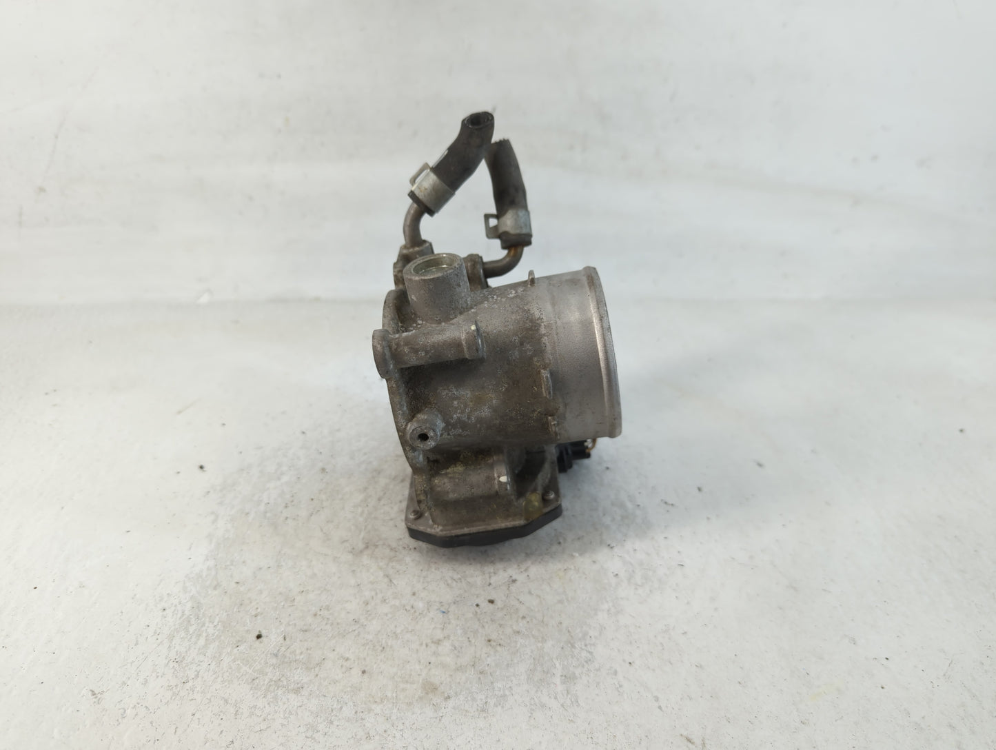 2018-2021 Hyundai Kona Throttle Body P/N:35100-2E400 Fits Fits 2012 2013 2014 2015 2016 2018 2019 2020 2021 OEM Used Auto Pa