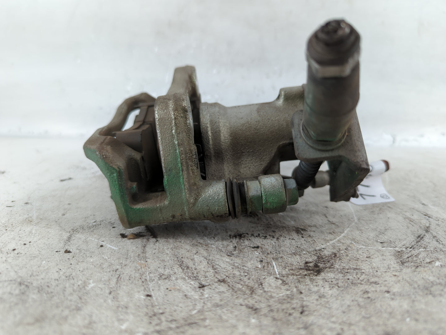 2018-2022 Hyundai Kona Front Driver Left Brake Caliper - Oemusedautoparts1.com