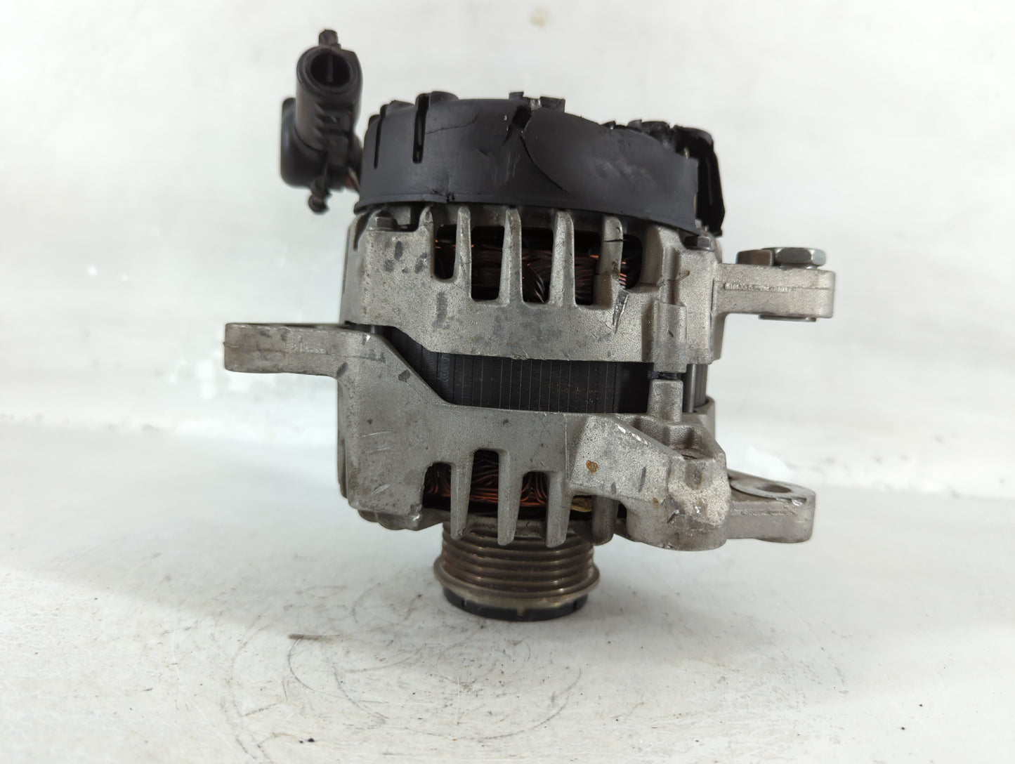 2018-2021 Hyundai Kona Alternator Replacement Generator Charging Assembly Engine OEM P/N:2627727 37300-2E821 Fits OEM Used A