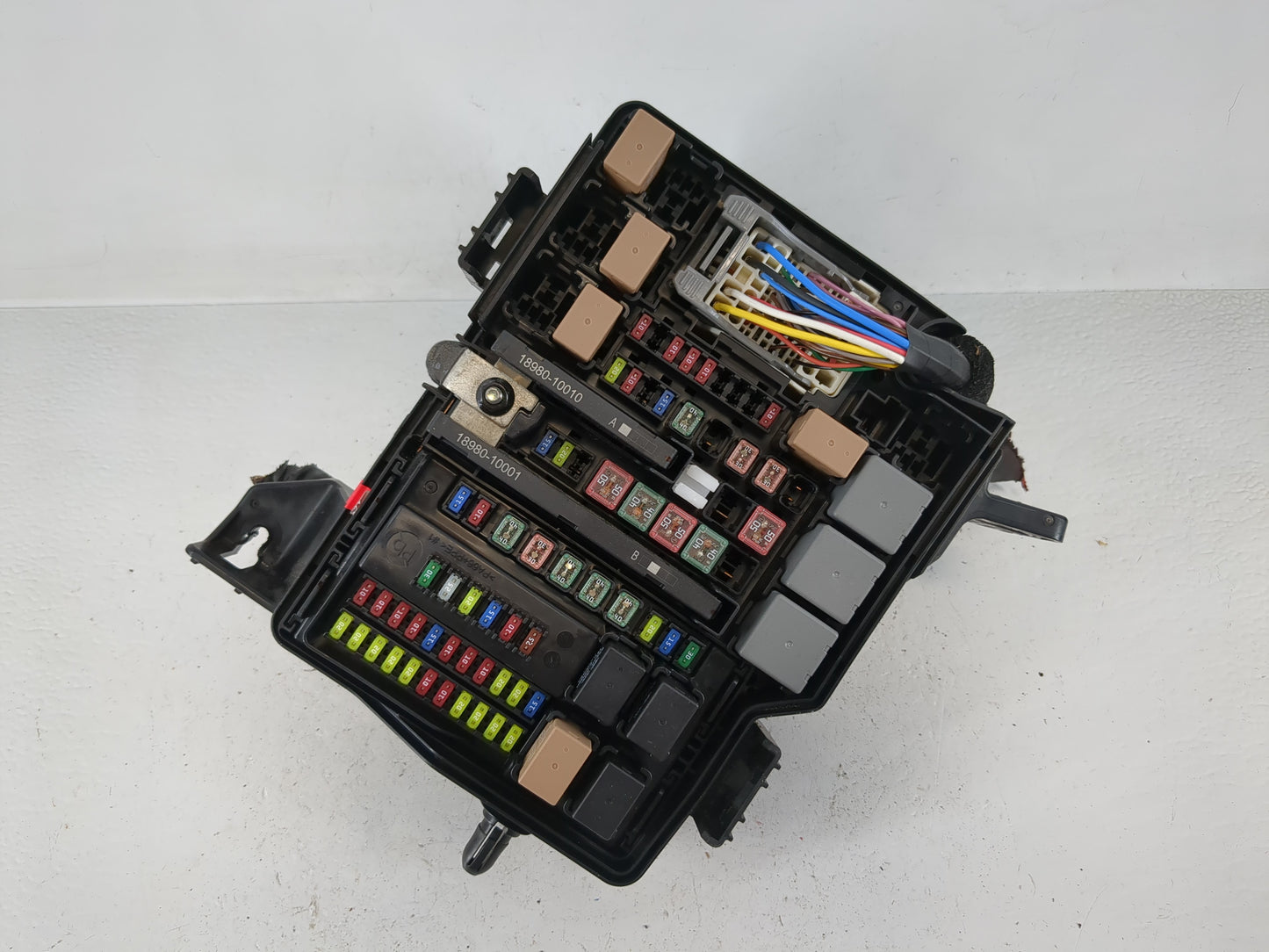 2020-2022 Hyundai Palisade Fusebox Fuse Box Panel Relay Module P/N:91220-S8580-13 91220 THN Fits Fits 2020 2021 2022 OEM Use