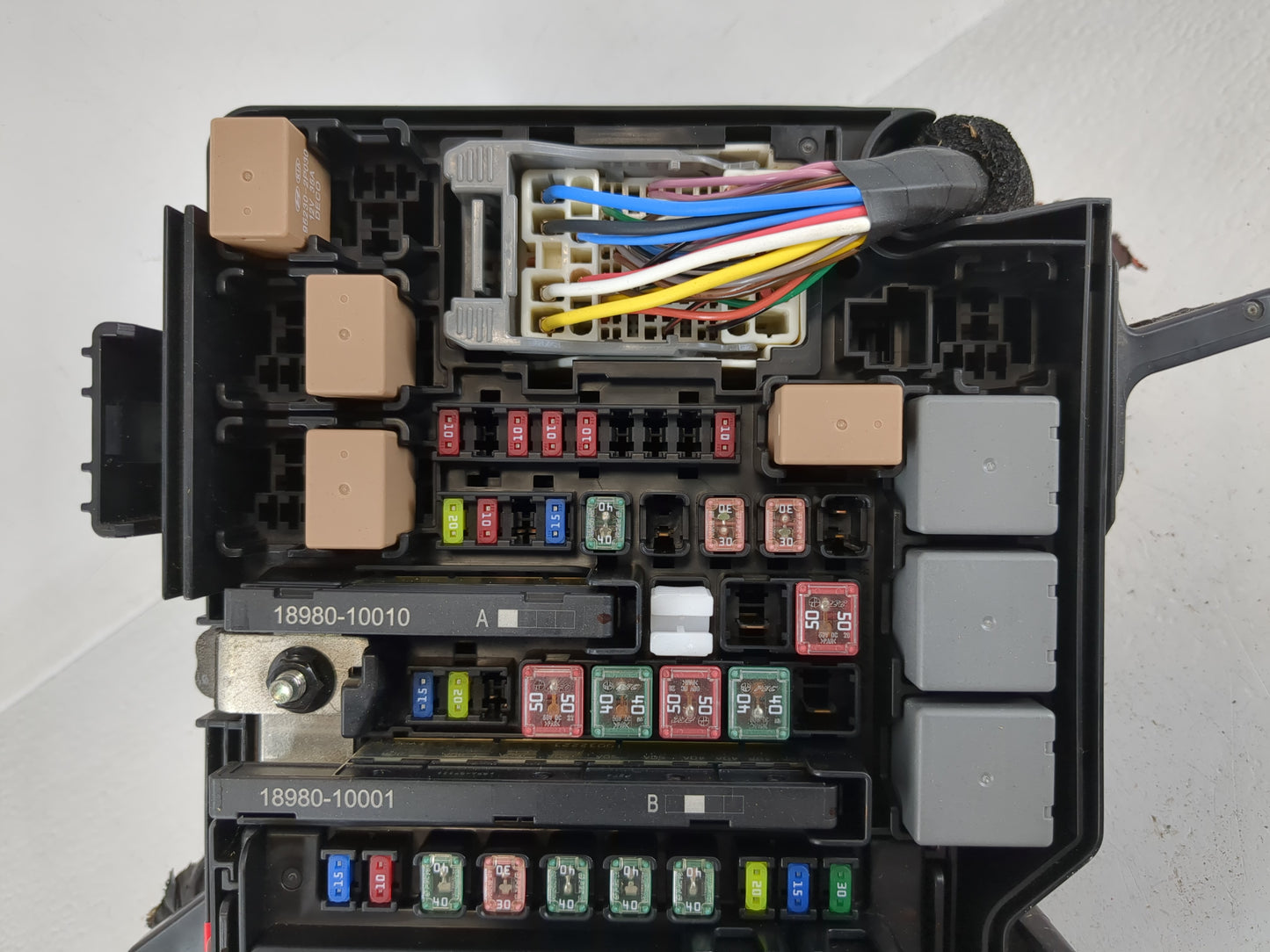 2020-2022 Hyundai Palisade Fusebox Fuse Box Panel Relay Module P/N:91220-S8580-13 91220 THN Fits Fits 2020 2021 2022 OEM Use
