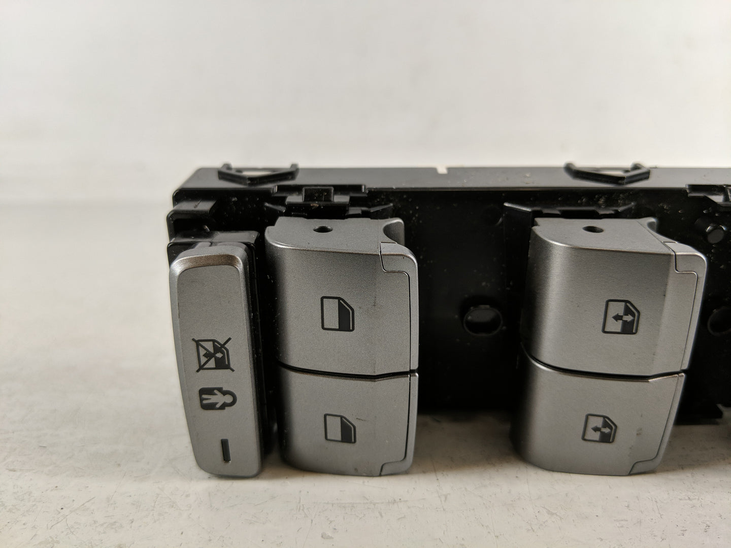 2020 Hyundai Palisade Master Power Window Switch Replacement Driver Side Left Fits OEM Used Auto Parts - Oemusedautoparts1.c