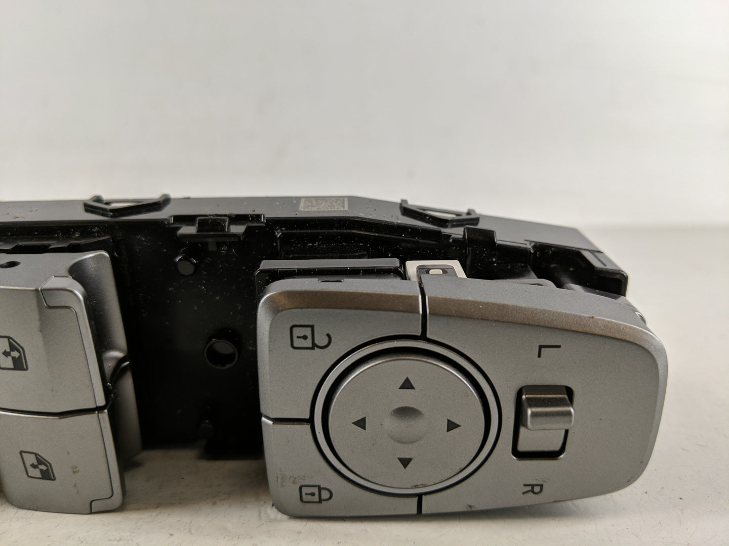 2020 Hyundai Palisade Master Power Window Switch Replacement Driver Side Left Fits OEM Used Auto Parts - Oemusedautoparts1.c