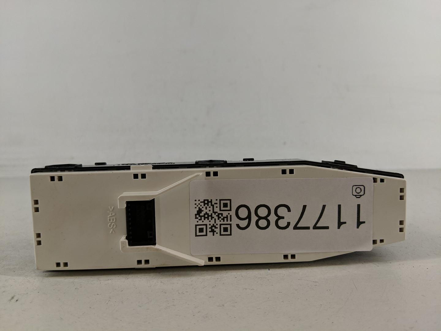 2020 Hyundai Palisade Master Power Window Switch Replacement Driver Side Left Fits OEM Used Auto Parts - Oemusedautoparts1.c