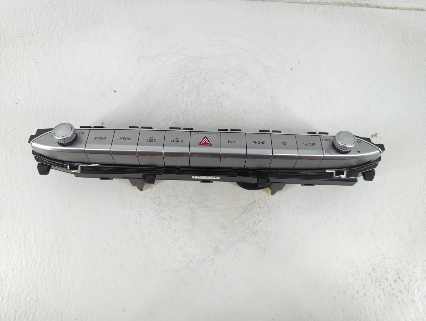2020-2022 Hyundai Palisade Radio Control Panel 1179504 - Oemusedautoparts1.com