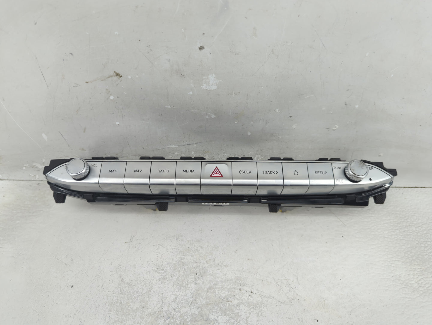 2020-2022 Hyundai Palisade Radio AM FM Cd Player Receiver Replacement P/N:96450S8110VCS Fits Fits 2020 2021 2022 OEM Used Au