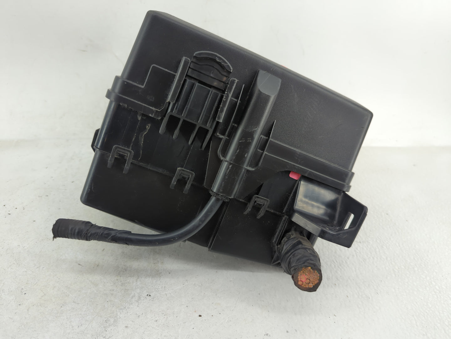 2020-2022 Hyundai Palisade Fusebox Fuse Box Panel Relay Module P/N:91220S8270 Fits Fits 2020 2021 2022 OEM Used Auto Parts -