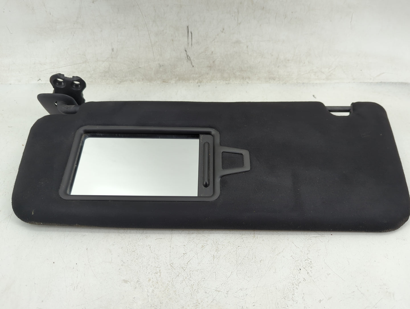 2020-2022 Hyundai Palisade Sun Visor Shade Replacement Driver Left Mirror Fits Fits 2020 2021 2022 OEM Used Auto Parts - Oem