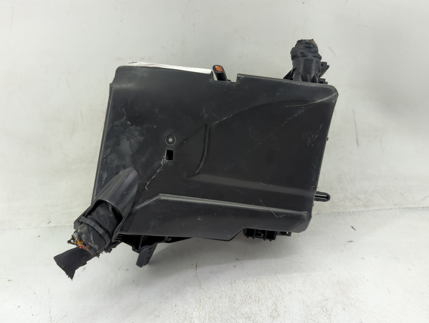 2020-2022 Hyundai Palisade Fusebox Fuse Box Panel Relay Module P/N:91220S8270 Fits Fits 2020 2021 2022 OEM Used Auto Parts -