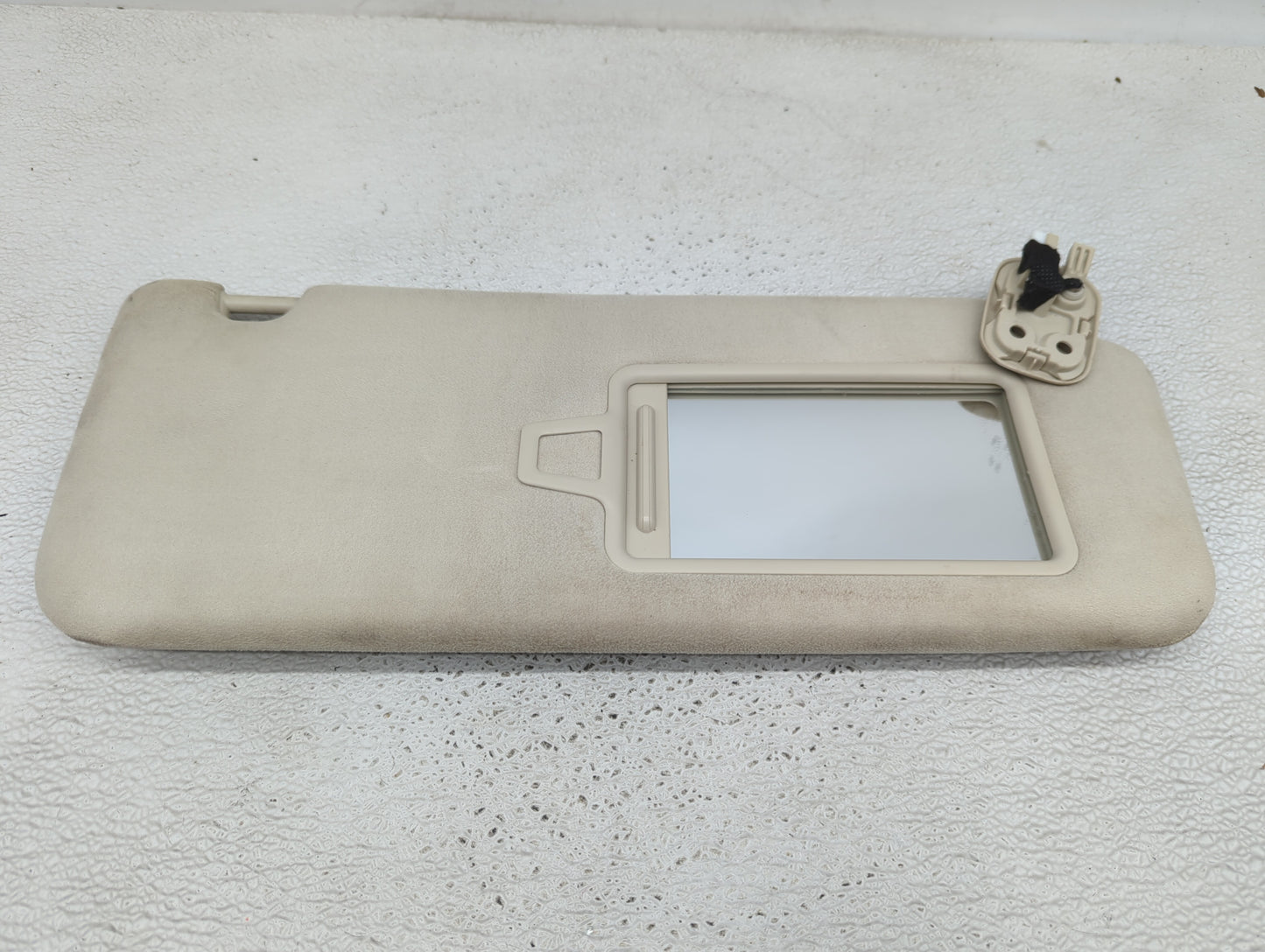 2020-2022 Hyundai Palisade Sun Visor Shade Replacement Passenger Right Mirror Fits Fits 2020 2021 2022 OEM Used Auto Parts -