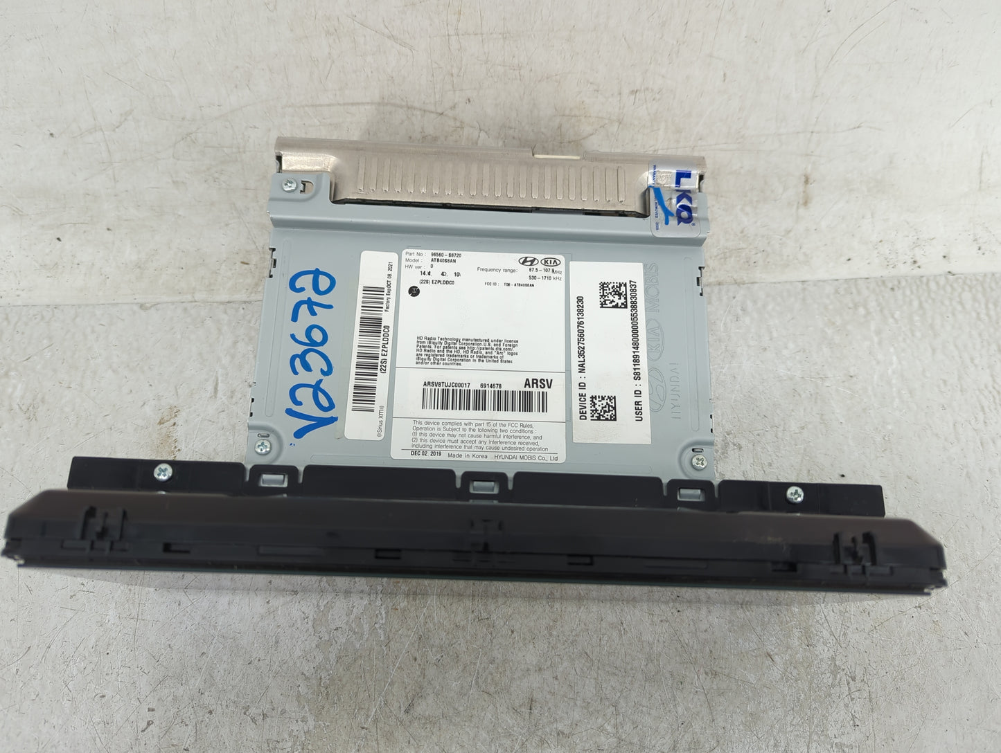 2020-2022 Hyundai Palisade Radio AM FM Cd Player Receiver Replacement P/N:96560-S8720 Fits Fits 2020 2021 2022 OEM Used Auto
