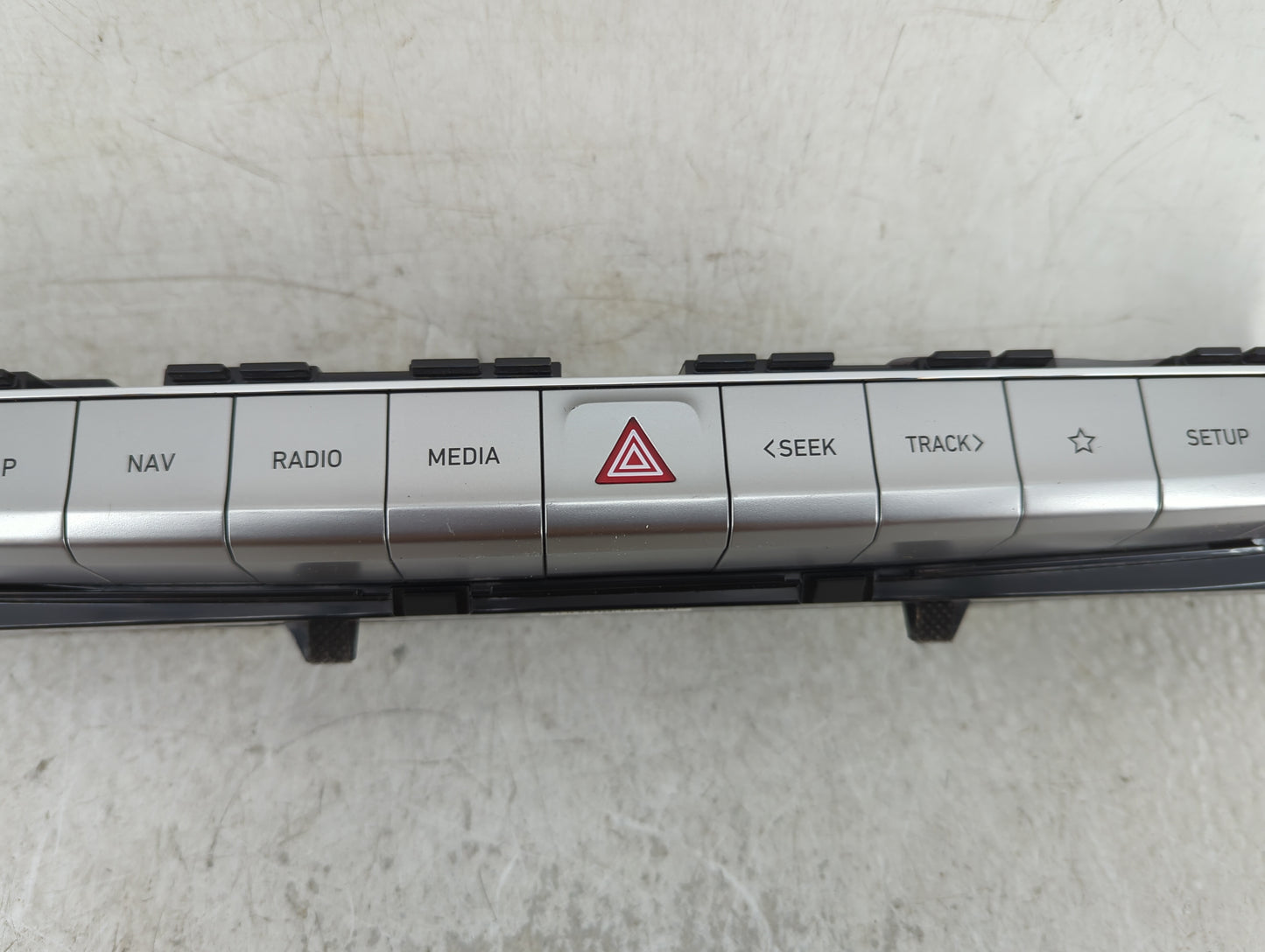 2020-2022 Hyundai Palisade Radio AM FM Cd Player Receiver Replacement Fits Fits 2020 2021 2022 OEM Used Auto Parts - Oemused
