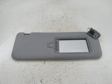2020-2022 Hyundai Palisade Sun Visor Shade Replacement Passenger Right Mirror Fits Fits 2020 2021 2022 OEM Used Auto Parts -