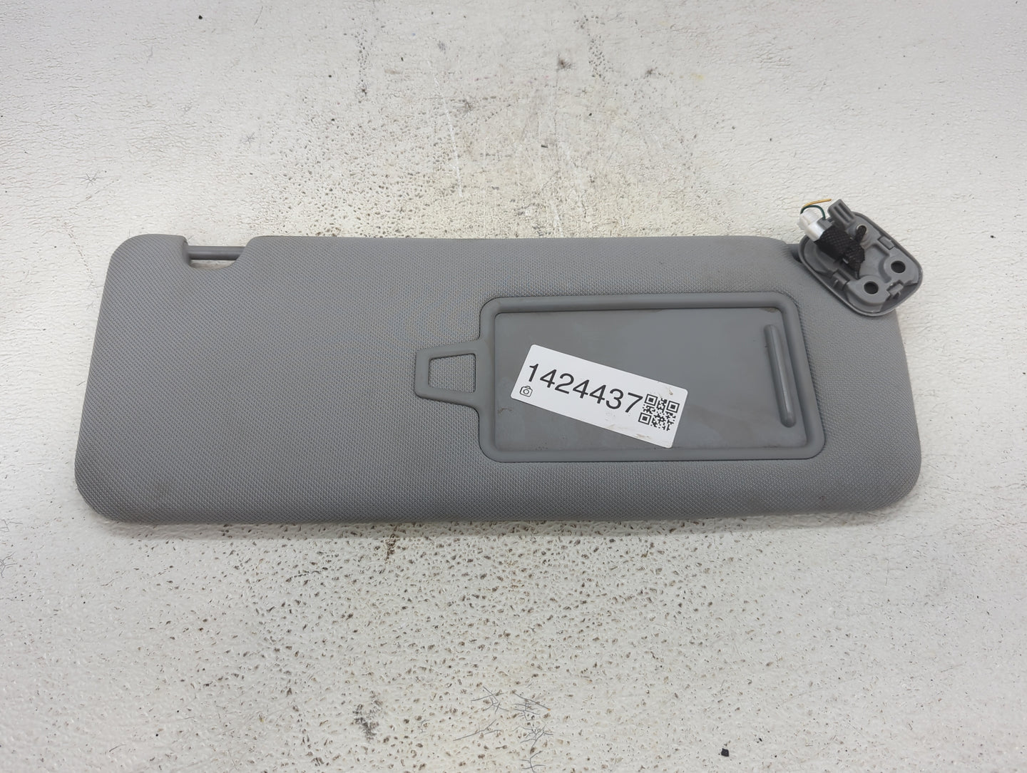 2020-2022 Hyundai Palisade Sun Visor Shade Replacement Passenger Right Mirror Fits Fits 2020 2021 2022 OEM Used Auto Parts -