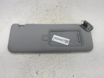 2020-2022 Hyundai Palisade Sun Visor Shade Replacement Passenger Right Mirror Fits Fits 2020 2021 2022 OEM Used Auto Parts
