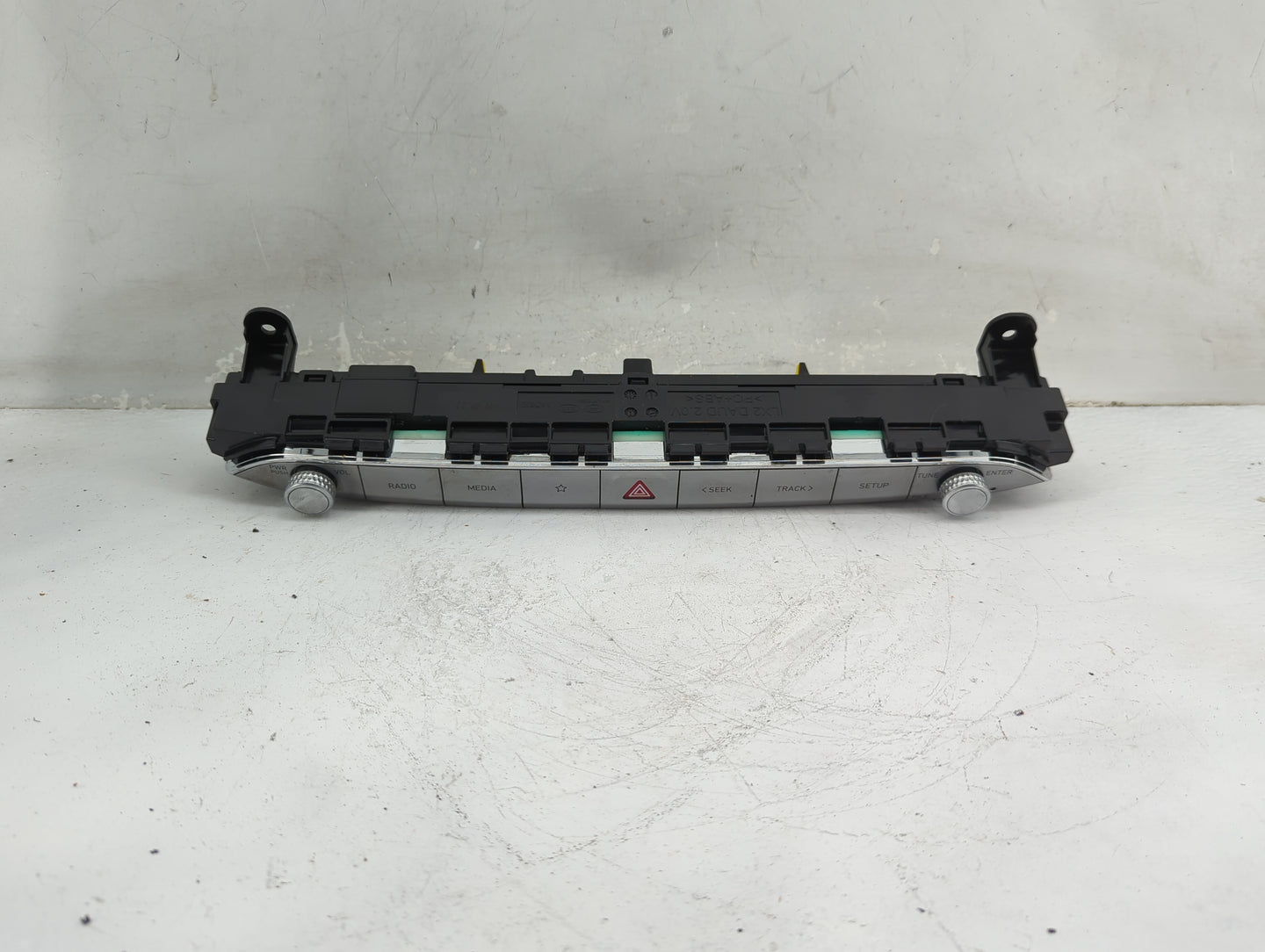 2020-2022 Hyundai Palisade Radio Control Panel 1463684 - Oemusedautoparts1.com