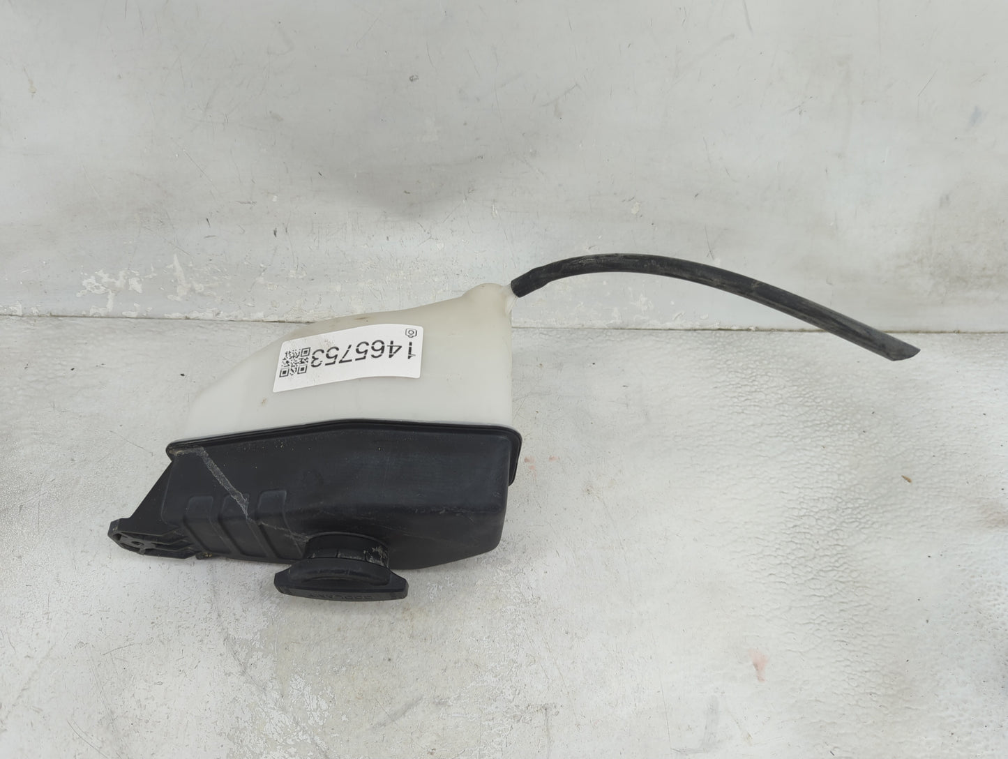 2020 Hyundai Palisade Radiator Coolant Overflow Expansion Tank Bottle 1465753 - Oemusedautoparts1.com