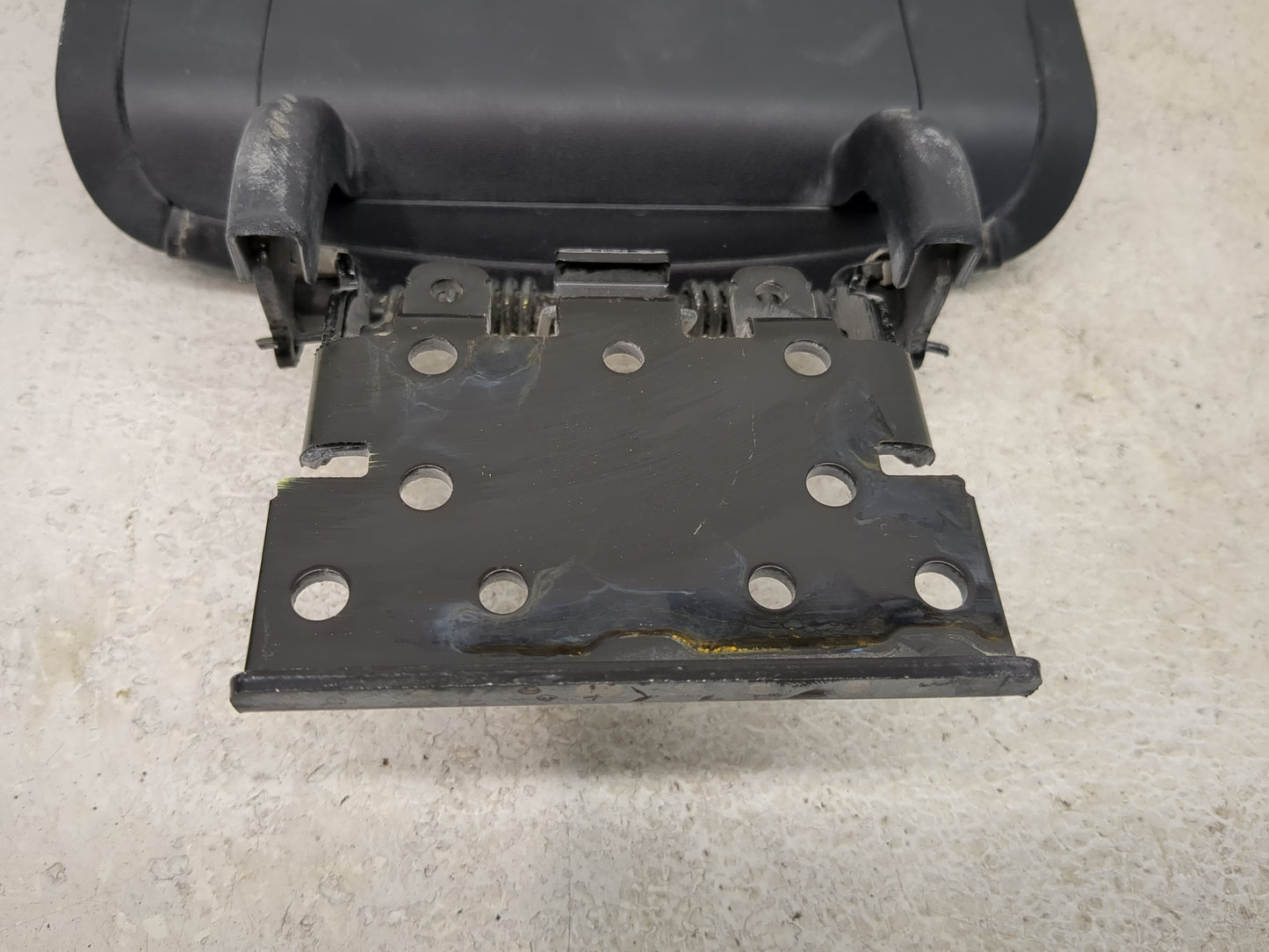 2020 Hyundai Palisade Center Console Armrest Cover Lid Fits OEM Used Auto Parts - Oemusedautoparts1.com
