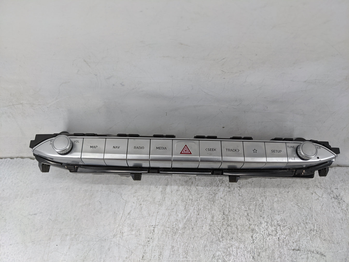 2020-2022 Hyundai Palisade Radio Control Panel 1478276 - Oemusedautoparts1.com