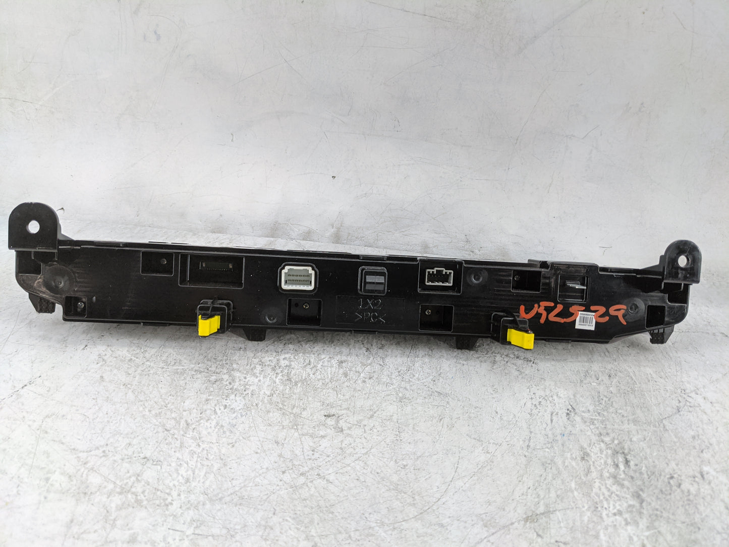 2020-2022 Hyundai Palisade Radio Control Panel 1478323 - Oemusedautoparts1.com