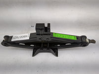 2020 Hyundai Palisade Spare Scissor Car Jack - Oemusedautoparts1.com