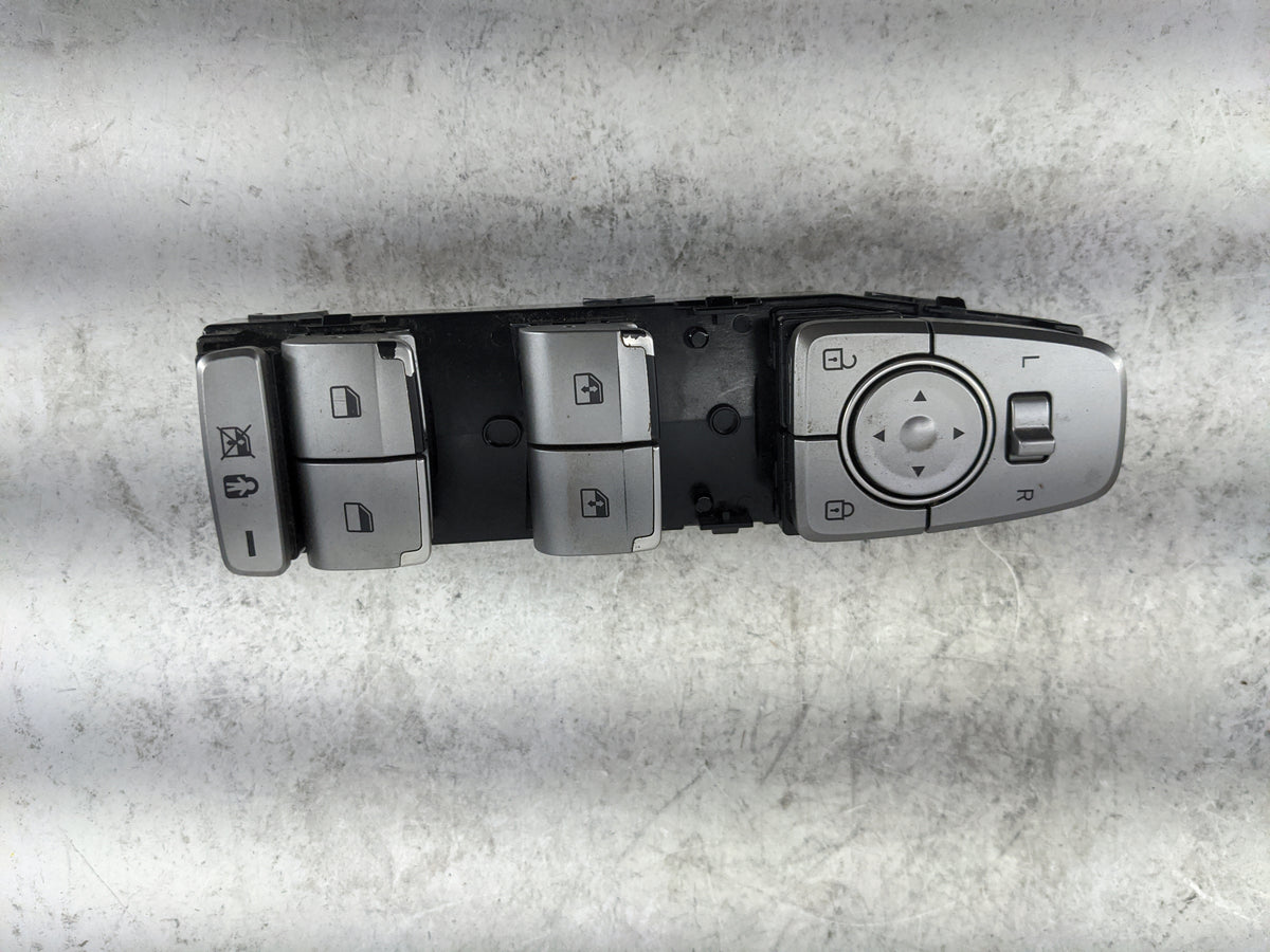 2020 Hyundai Palisade Master Power Window Switch Replacement Driver Side Left P/N:93570SA121XF6 Fits OEM Used Auto Parts - O
