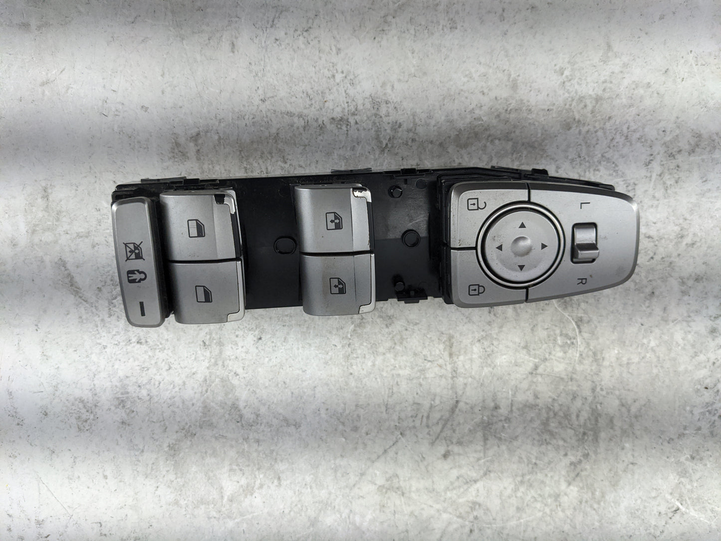 2020 Hyundai Palisade Master Power Window Switch Replacement Driver Side Left P/N:93570SA121XF6 Fits OEM Used Auto Parts - O